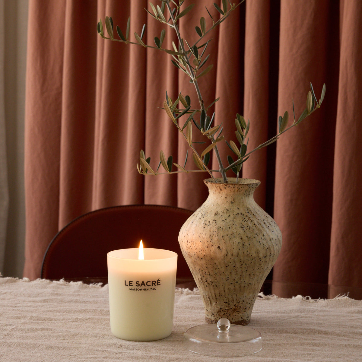 Le Sacré Large Scented Candle