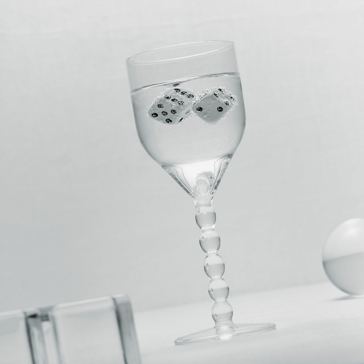 2 Perle Wine Glasses | Clear