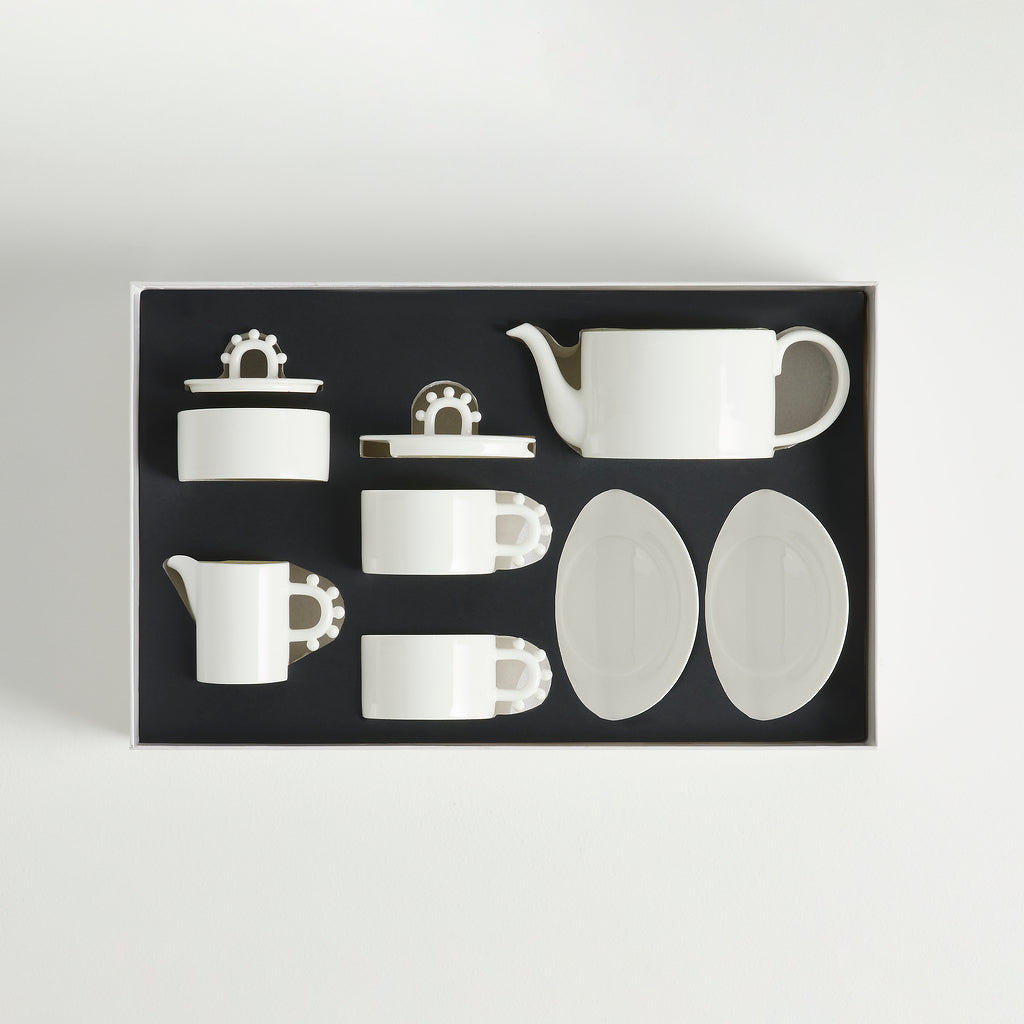 Le Breakfast Pomponette Tea Set For Two